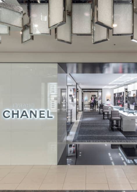 Boutique CHANEL ISETAN SHINJUKU Tokyo .